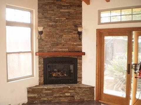Living room, gas fireplace