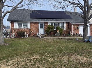 7 Fairlawn Court, Shirley, NY