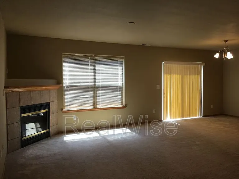 2885 SW Indian Cir — Photo 7