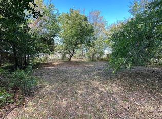 1306 S 5th St, Bonham, TX 75418