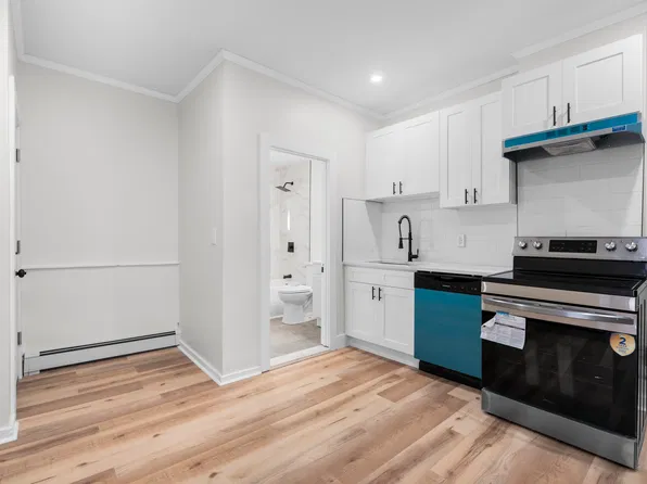 137 W Main St APT F, Vernon Rockville, CT 06066