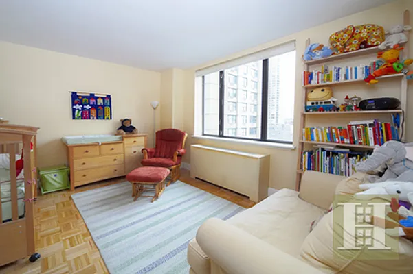 Rented by Halstead Real Estate | media 16