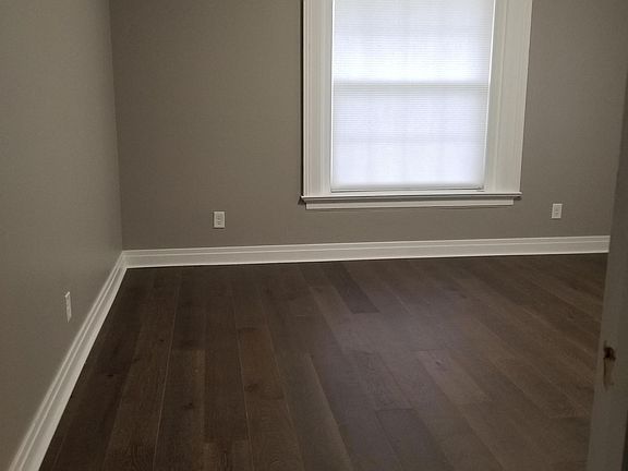 3rd image of 677 W Ferry St