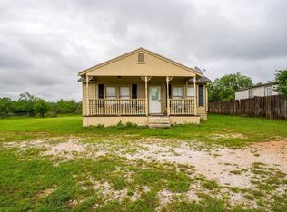 3851 Hermosa Dr, Kingsland, TX 78639