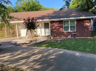 514 W Sequoyah St, Muldrow, OK 74948