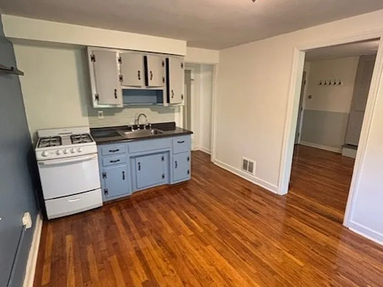5302 Overlook Glen Dr #2 — Photo 10