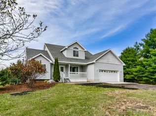 7981 Hartel Rd, Grand Ledge, MI 48837