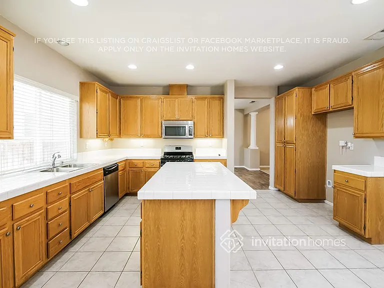 31864 Feather Creek Dr — Photo 5
