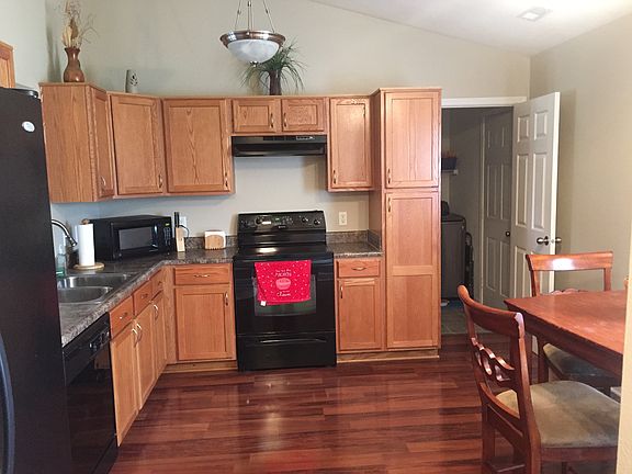 4th image of 973 Palomino Pl