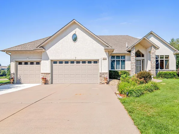 2634 Tournament Players Cir N, Blaine, MN 55449