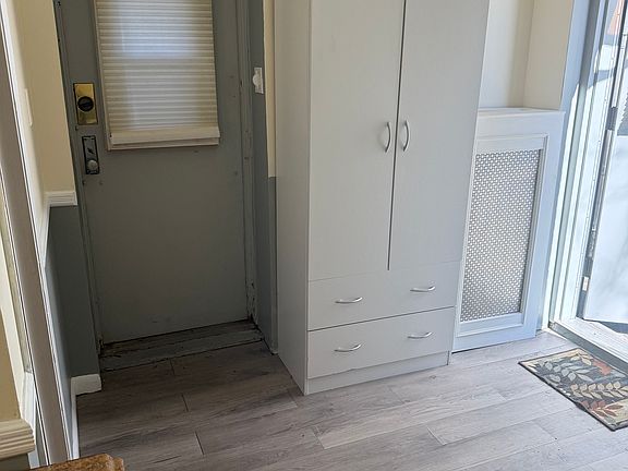 3rd image of 3623 Quentin Rd