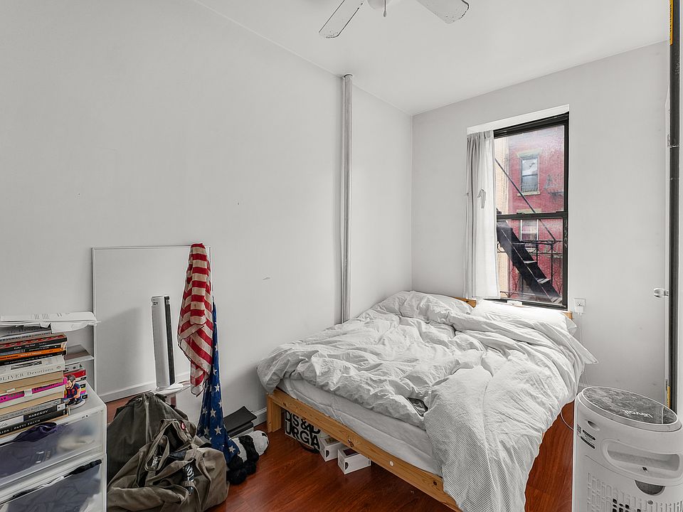 1st image of 124 Mott St APT 24
