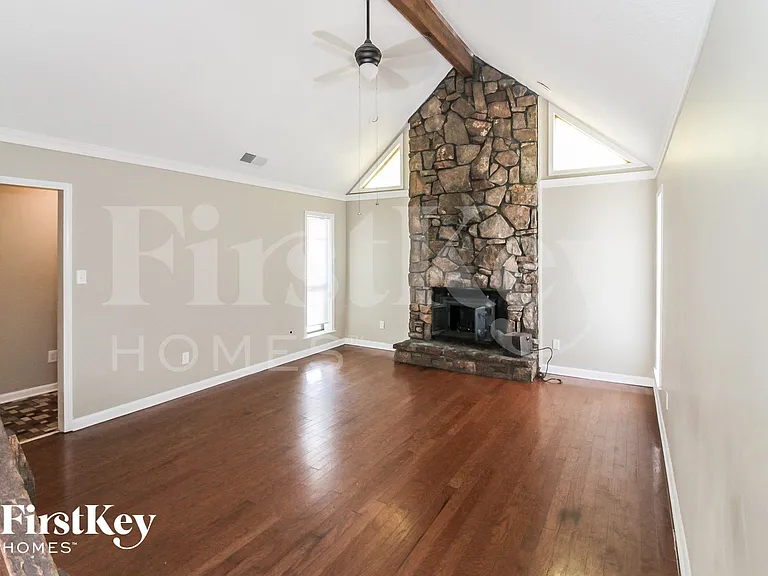 5979 Rosewind Cir W — Photo 3
