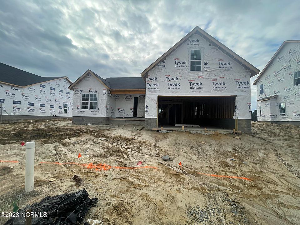 2nd image of 2216 Zircon Drive