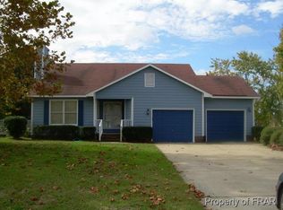 624 Torhunta Dr, Hope Mills, NC 28348