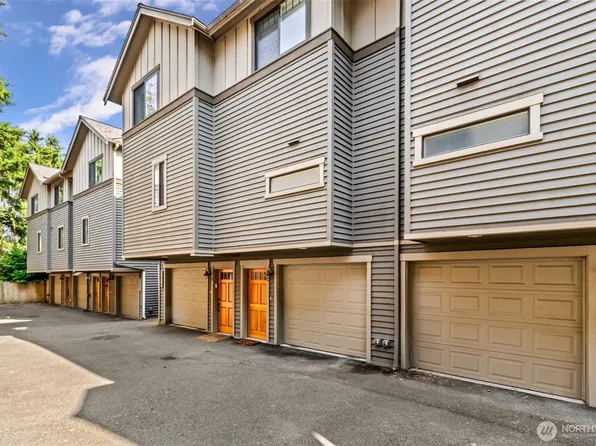 1019 NE 125th Street #C, Seattle, WA 98125