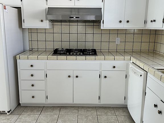 3rd image of 3175 San Bruno Ave