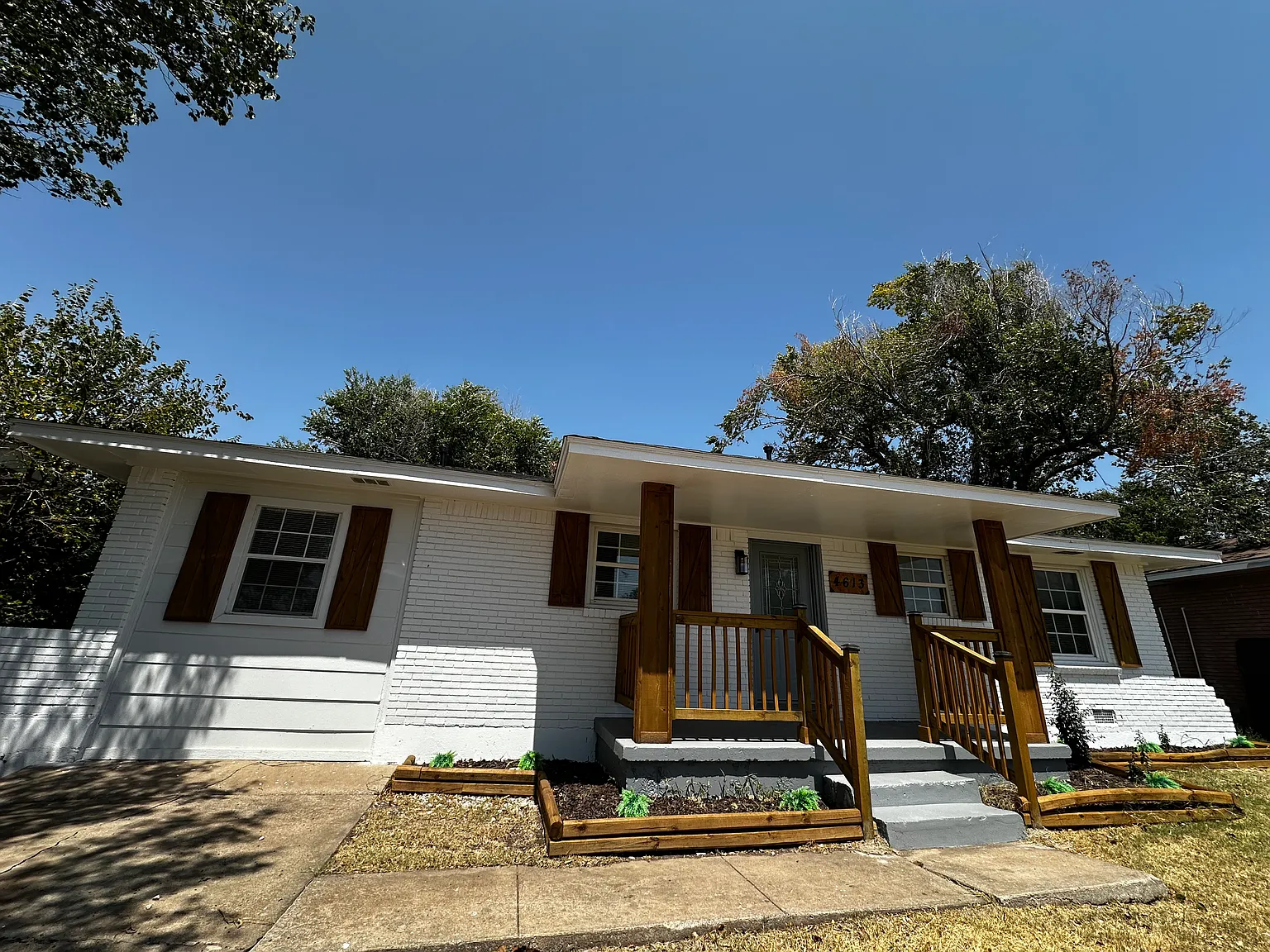 3 bed, 1100 sqft, $1,250 — Photo 3