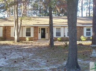 915 Kings Rd, Hinesville, GA 31313