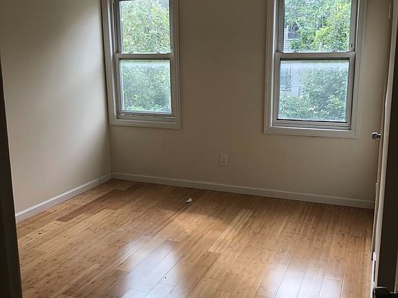 5th image of 16 N 5th St Floor 2
