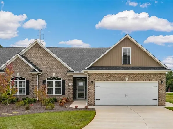 512 Birchwood Dr, Reidsville, NC 27320