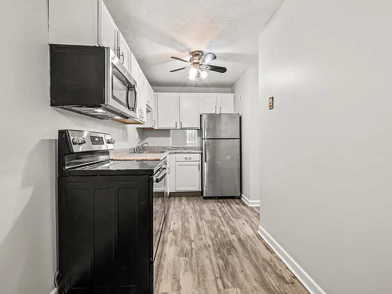 345 Oakland St #39 — Photo 7