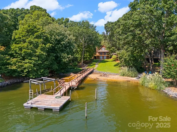 5580 Crepe Myrtle Rd, York, SC 29745
