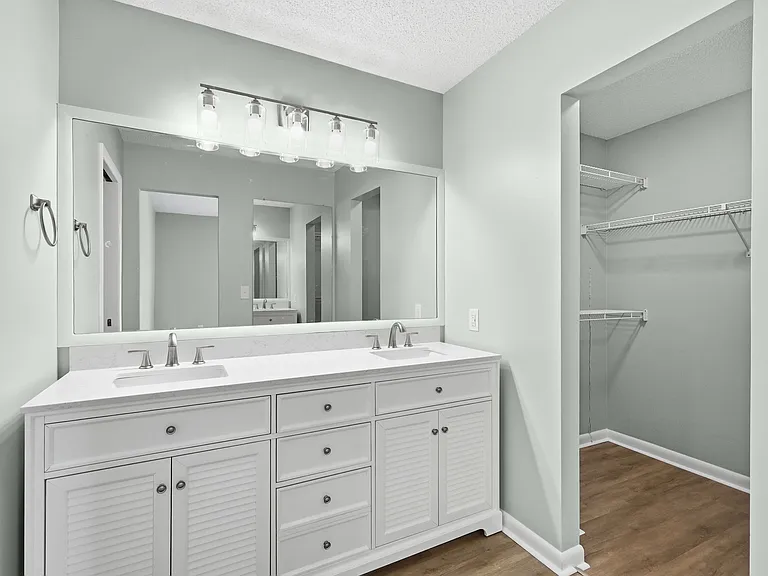 304 Lord Granville Dr — Photo 14