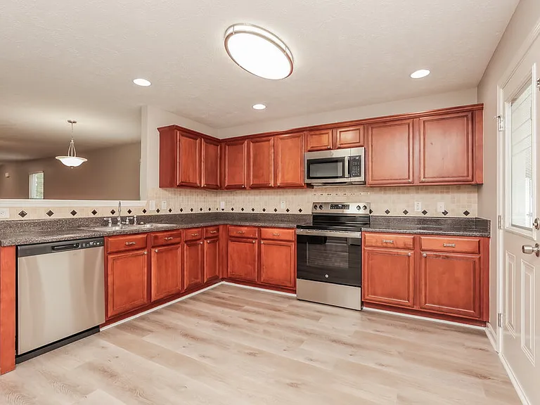 3407 Almar Knot Dr — Photo 7