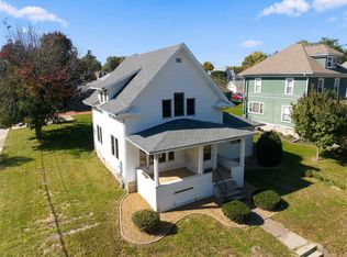 1721 Clay St, Cedar Falls, IA 50613