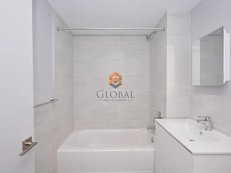 1985 Jerome Ave #6H — Photo 15