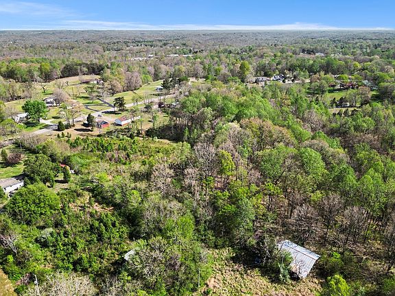 3rd image of 0 Bearwallow Rd