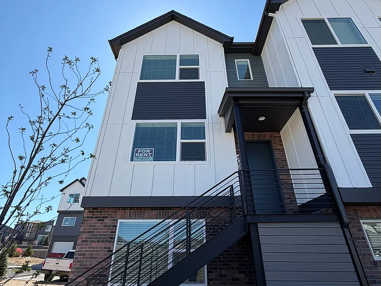 4050 Ascend Grv — Photo 15
