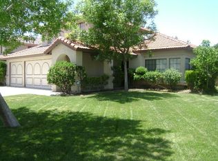 44137 Ruthron Ave, Lancaster, CA 93536