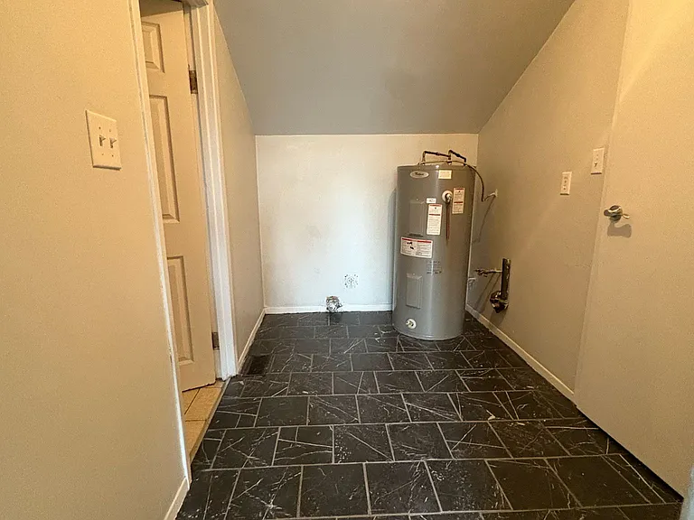 1059 Felix Ave #1 — Photo 6