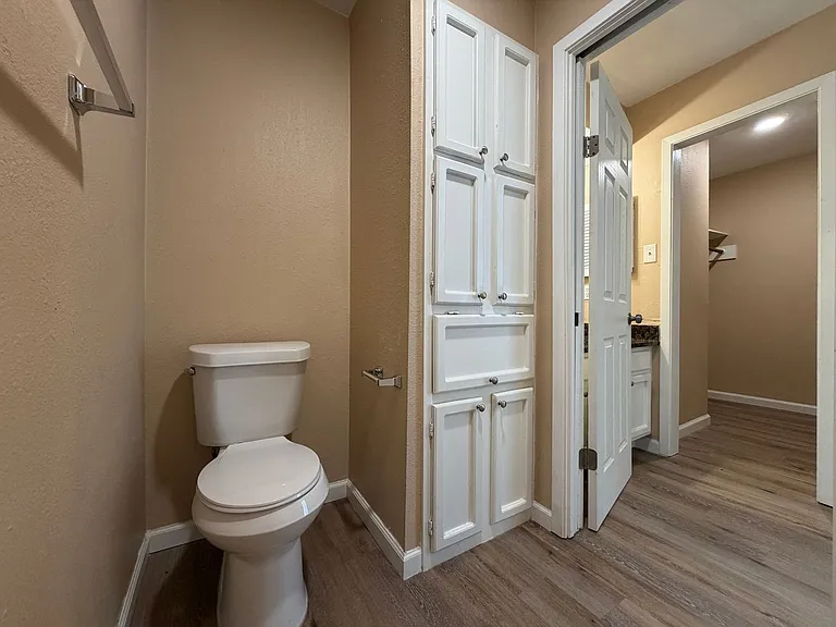 4226 Walnut Hills Dr #4 — Photo 29