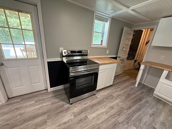5th image of 44264 Clarkes Landing Rd #B