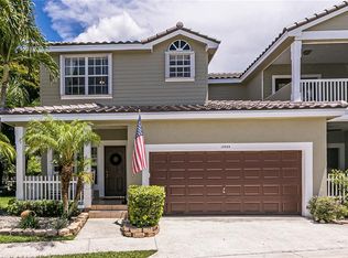 10524 NW 56th Dr, Coral Springs, FL 33076