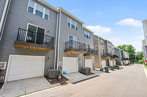 6222 Cleburne Ct Photo 1