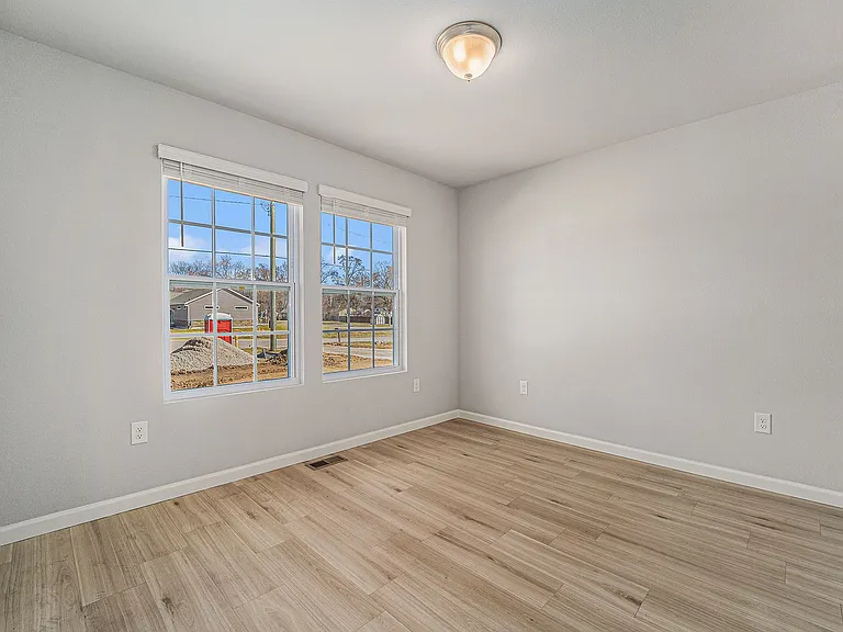 2385 Richardson Ct — Photo 10