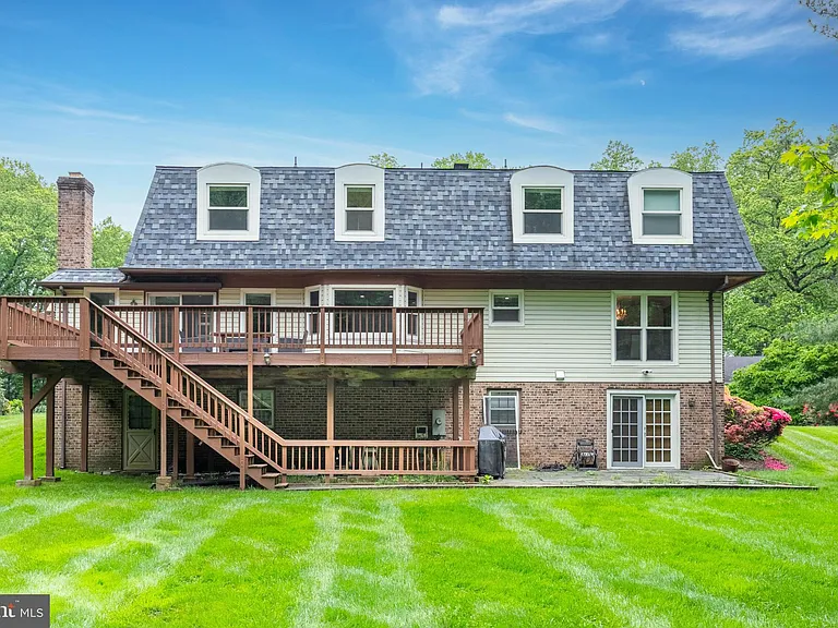 820 Ridge Dr — Photo 21