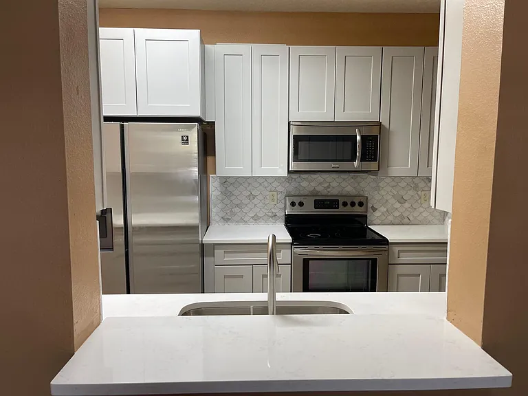 7990 Baymeadows Rd #110 — Photo 2