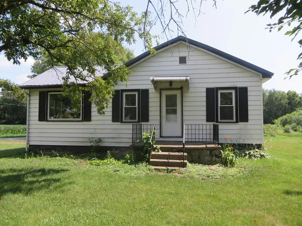 3480 N Vincennes Trl, Momence, IL 60954