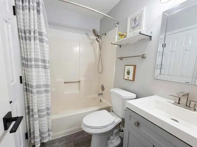 9914 Grapewood Ct — Photo 5
