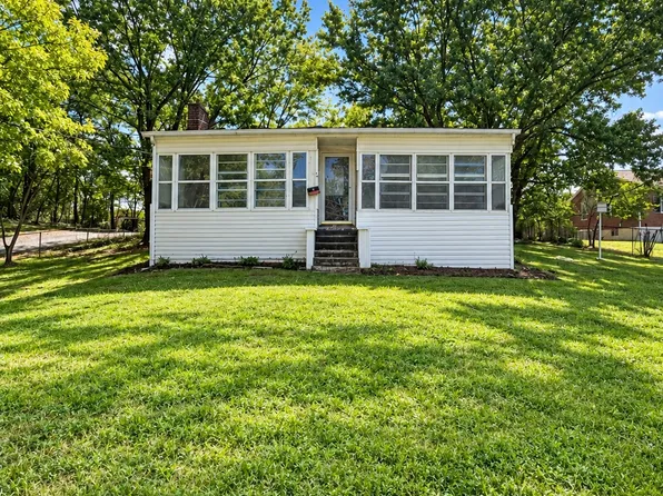 4216 Mountain View Rd NW, Roanoke, VA 24017
