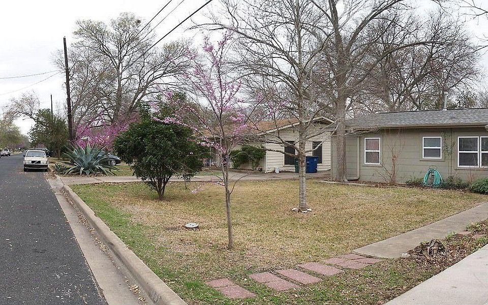 2nd image of 1907 W Saint Johns Ave