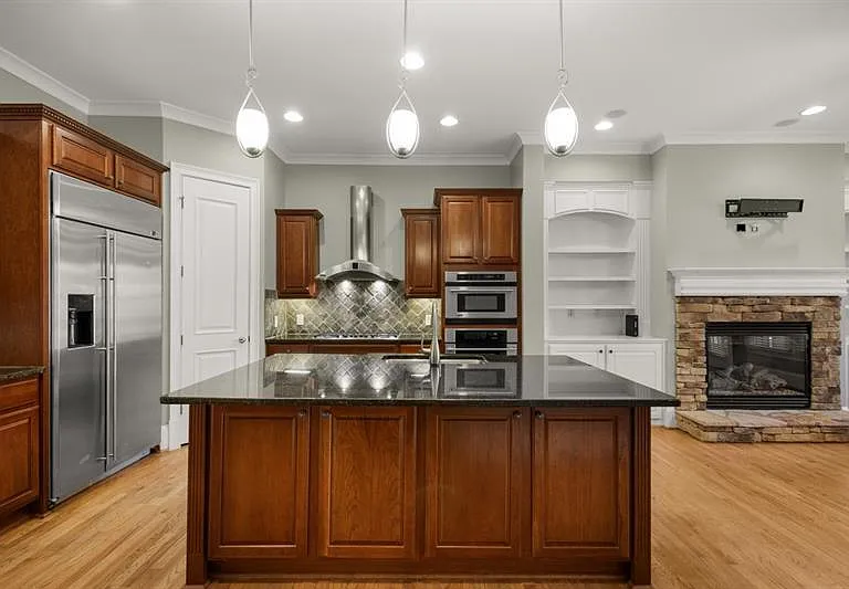 395 Laurent St NW #5 — Photo 7