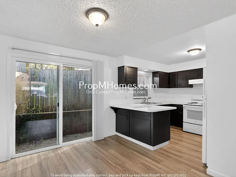 1131 NE 162nd Ave — Photo 6