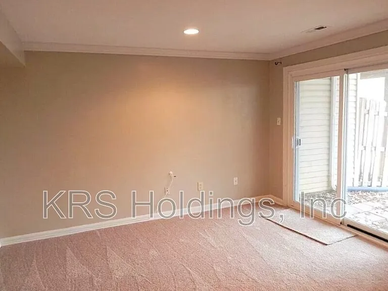 604 Backridge Ct — Photo 9
