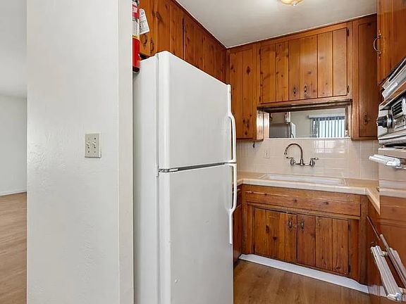5th image of 8119 Lemon Ave #8119